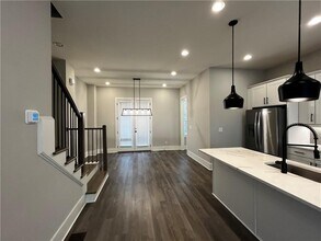 2011 Oak Ln NW in Atlanta, GA - Building Photo - Building Photo