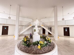6503 Winfield Blvd in Margate, FL - Foto de edificio - Building Photo