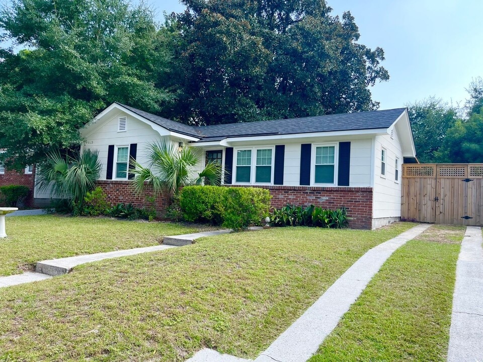 1605 E 34th St in Savannah, GA - Building Photo