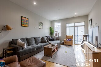 2348 N Lister Ave in Chicago, IL - Building Photo - Building Photo