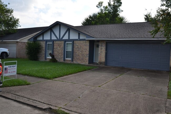 property at 7410 Crystalglen Dr