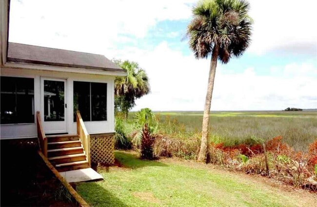 property at 129 Marsh Edge Ln
