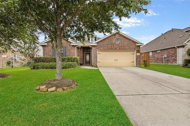 property at 637 Rocky Hollow Ln
