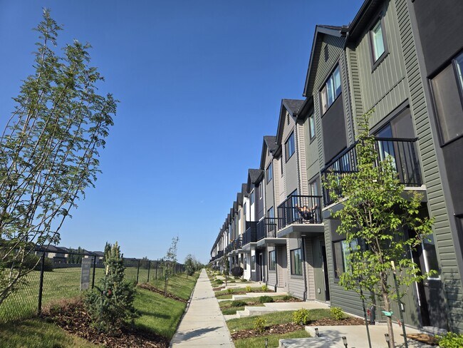 property at 2035-2035 Chalmers Way SW