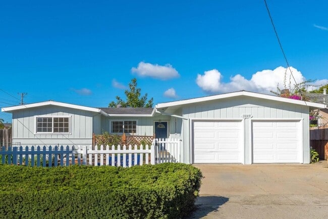 3049 Sunrise Cir
