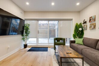 1520 Av des Pins O in Montréal, QC - Building Photo - Building Photo