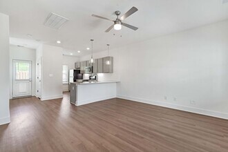 153 Huntley Knoll Drive in Pelham, AL - Building Photo - Building Photo