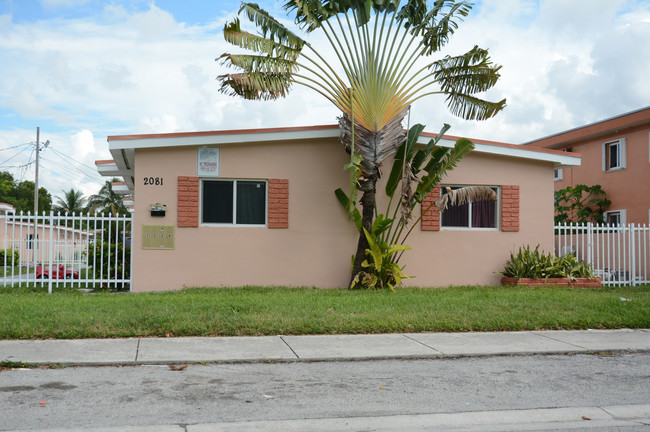 2080-2090 NW 31st St in Miami, FL - Building Photo - Building Photo