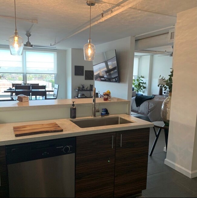 property at 535 W Thomas Rd