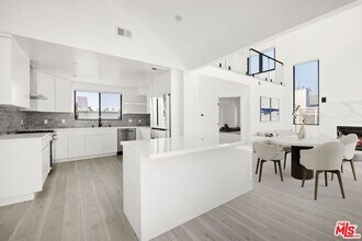 2225 4th St in Santa Monica, CA - Building Photo - Building Photo