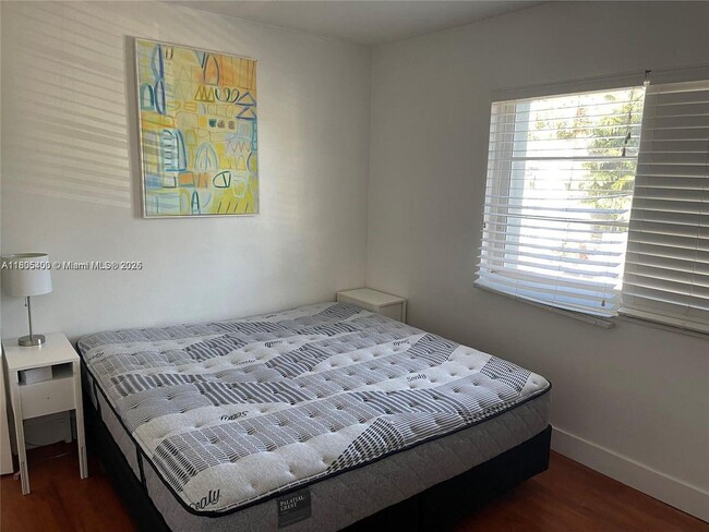 4010 N Meridian Ave in Miami Beach, FL - Building Photo - Building Photo