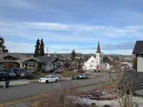 1020 High St in Bellingham, WA - Building Photo - Building Photo