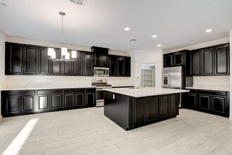 7053 Noah Raven St in North Las Vegas, NV - Building Photo - Building Photo