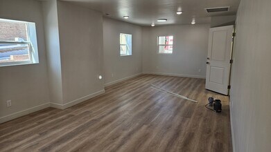 146 N Main St-Unit -202 in Richfield, UT - Foto de edificio - Building Photo