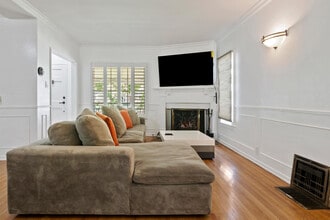 12510 Kling St in Studio City, CA - Foto de edificio - Building Photo