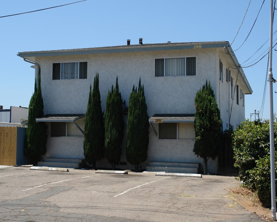 398 Walter Way in El Cajon, CA - Building Photo