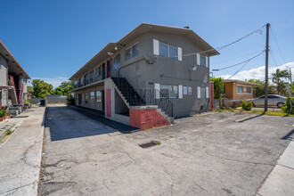 2970 W Flagler St in Miami, FL - Building Photo - Building Photo