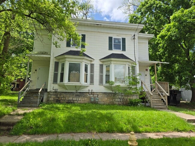 property at 15-17-17 Easterly Ave