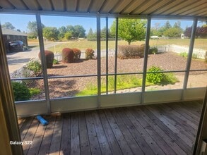 299 Palm Ave in Penngrove, CA - Building Photo - Building Photo