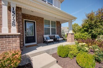 15728 Brookshore Dr in Plainfield, IL - Building Photo - Building Photo