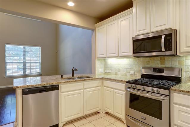 643 Matthew Pl