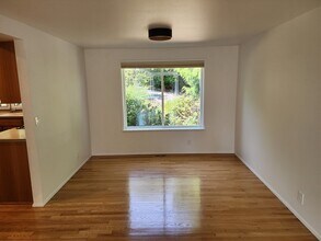 4227 212th Ave NE in Sammamish, WA - Building Photo - Building Photo