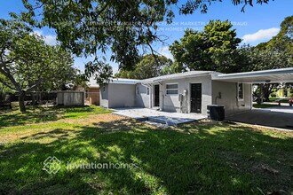 3028 Ridgeway Ave in West Palm Beach, FL - Building Photo - Building Photo