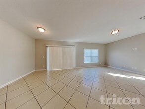 4887 Rockvale Dr in Kissimmee, FL - Building Photo - Building Photo