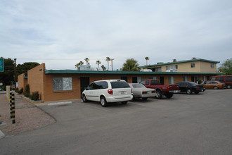 1540-1552 N Craycroft Rd in Tucson, AZ - Building Photo - Building Photo