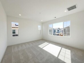 408 N Palm Spgs Wy in Mountain House, CA - Building Photo - Building Photo