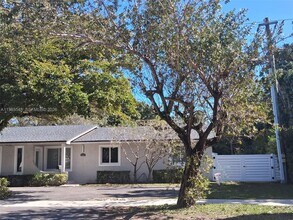 12251 SW 82nd Ave in Pinecrest, FL - Building Photo - Building Photo