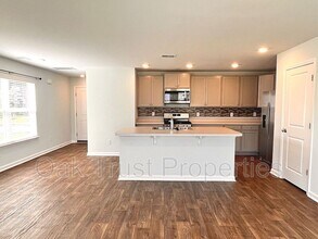 129 Spencer Cir in Summerville, SC - Building Photo - Building Photo