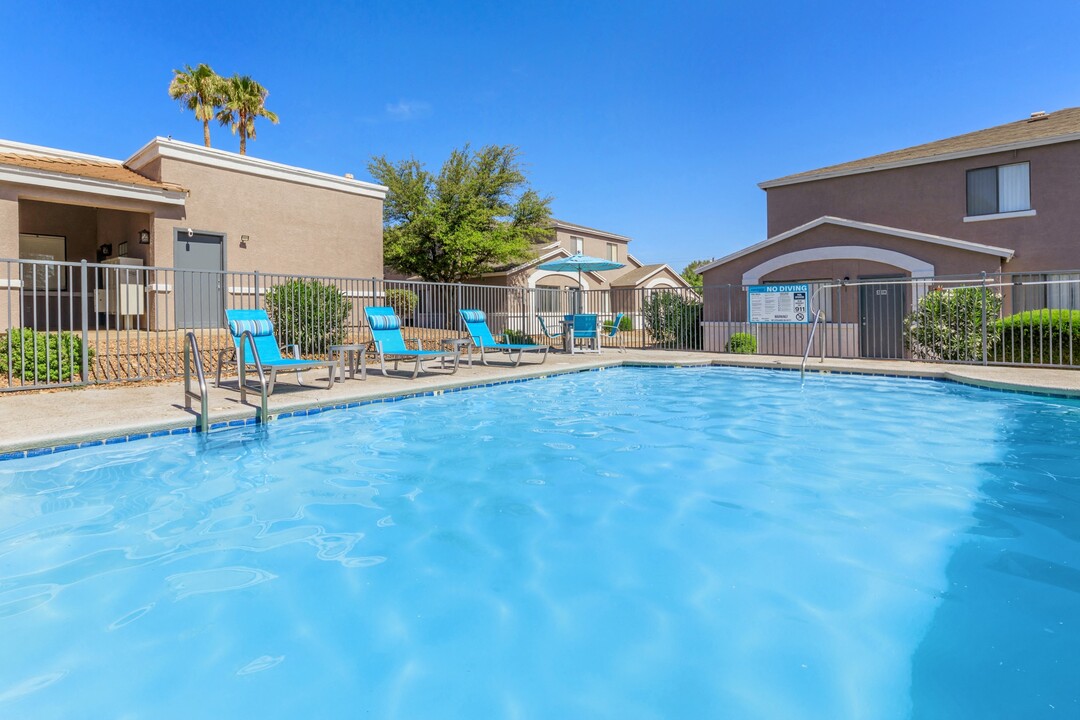 The Edge Townhomes in Sierra Vista, AZ - Building Photo