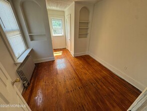110 Rector St in Perth Amboy, NJ - Building Photo - Building Photo