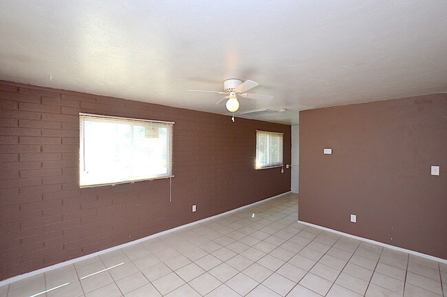 3122 E Hubbell St-Unit -Apt A in Phoenix, AZ - Building Photo - Building Photo