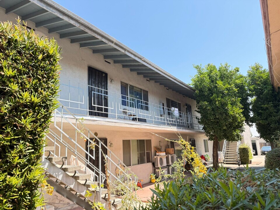 1330 Stevens Ave in San Gabriel, CA - Foto de edificio