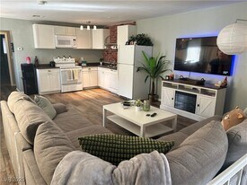 1358 Lorilyn Ave in Las Vegas, NV - Building Photo