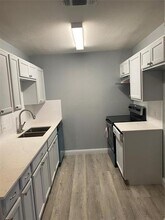 7035 Crosstimbers Ln in North Richland Hills, TX - Building Photo - Building Photo