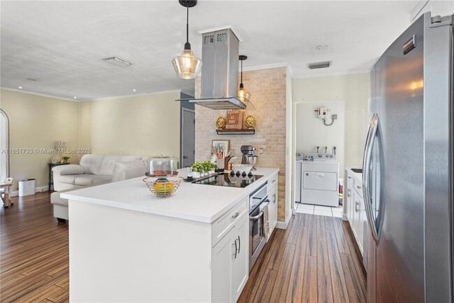 19310 Christmas Rd, Unit 48 in Cutler Bay, FL - Building Photo - Building Photo