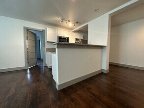 4633 Fairmount St in Dallas, TX - Foto de edificio - Building Photo