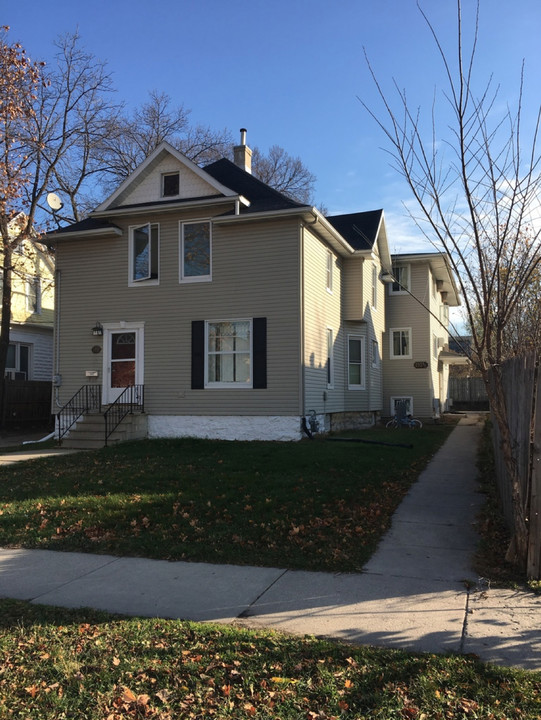 110 6th Ave SE in Rochester, MN - Building Photo