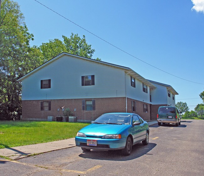 Central Place in Miamisburg, OH - Building Photo - Building Photo