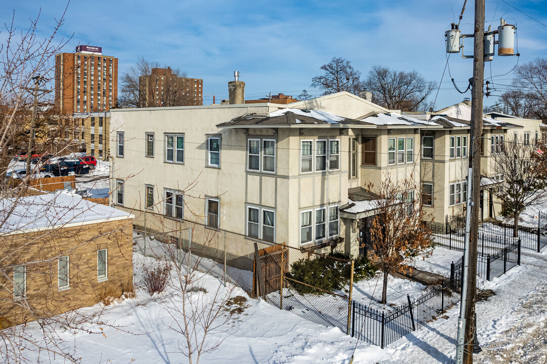 2016-2020 E Franklin Ave in Minneapolis, MN - Foto de edificio