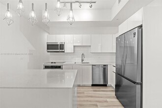 101 Diplomat Pkwy, Unit 1206 in Hallandale Beach, FL - Building Photo - Building Photo