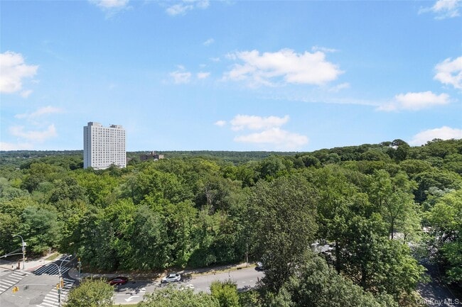 5355 Henry Hudson Pkwy W in Bronx, NY - Building Photo - Building Photo