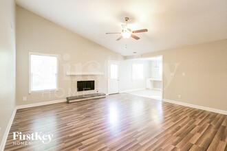 939 Dickens Rd NW in Lilburn, GA - Building Photo - Building Photo