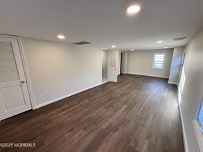 101 Navesink Ave-Unit -Floor 2 in Atlantic Highlands, NJ - Building Photo - Building Photo