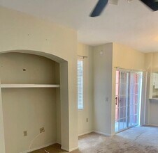 1325 Rotonda Point, Unit 225 in Lake Mary, FL - Foto de edificio - Building Photo