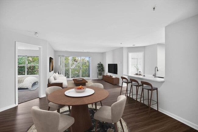 Eagle Rock Apartments at Columbia Pike