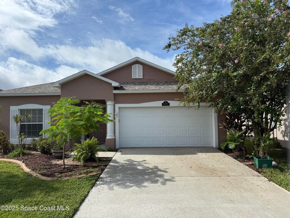 3771 Manitoba Way in Rockledge, FL - Building Photo